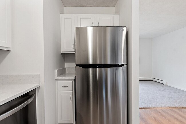 Building Photo - 272 Albion St