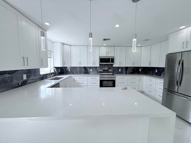 Building Photo - 4534 SW 127th Terrace