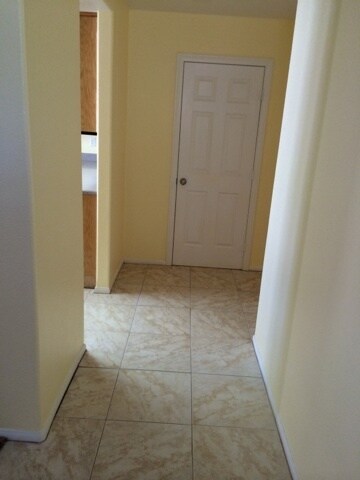 Building Photo - 4 BEDROOM HOME WITH VIEWS, NEAR WAALEW IN SYCAMORE ROCKS AREA OF APPLE VALLEY.