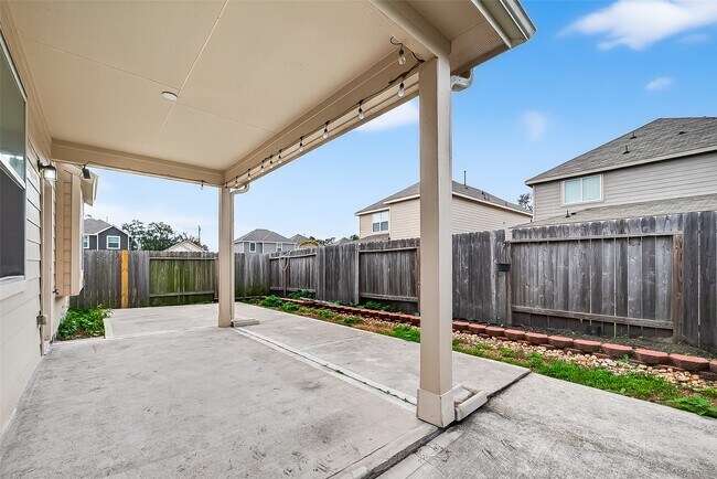 Building Photo - 25048 Adams Canyon Dr