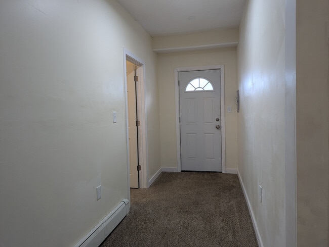 Building Photo - 24 Harvey St