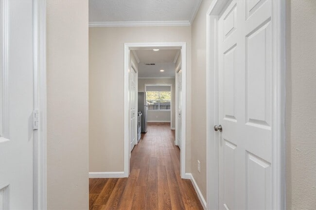 Building Photo - 20361 Fieldtree Dr