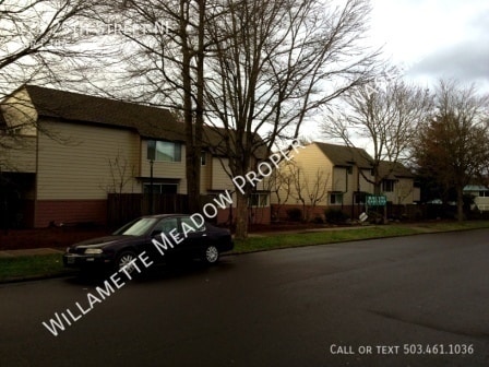 Building Photo - 175 25th St NE