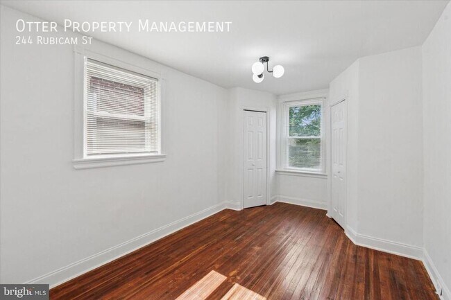 Building Photo - 244 Rubicam St