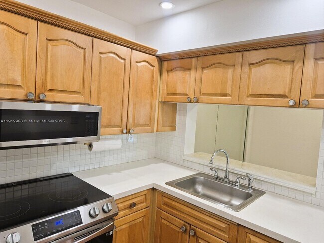 Building Photo - 11800 SW 18th St