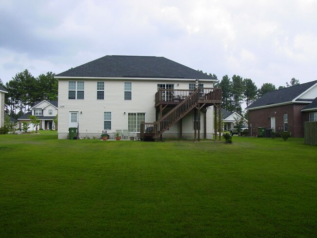 Building Photo - 215 Pink Dogwood Ln