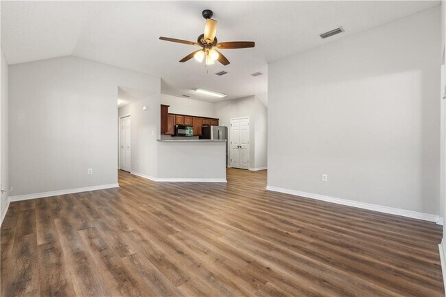 Building Photo - 2218 Summer Crossing