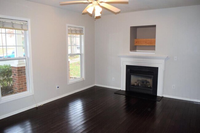 Building Photo - 21345 Aftonshire Dr