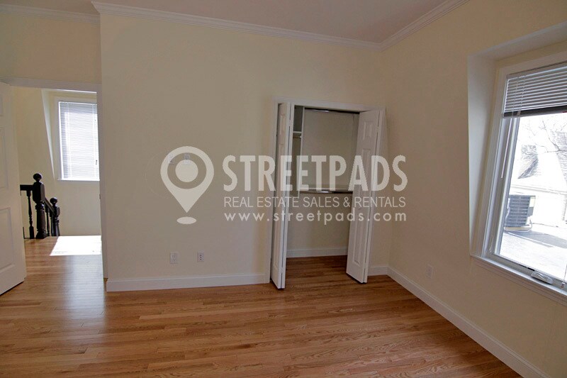 Building Photo - 15 Langdon St