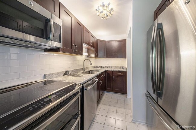 Building Photo - 1515 Cherboneau Pl
