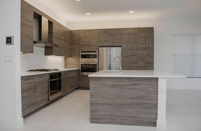 Building Photo - 17035 Wandering Wave Ave