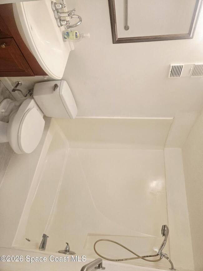 Building Photo - 134 San Juan Cir