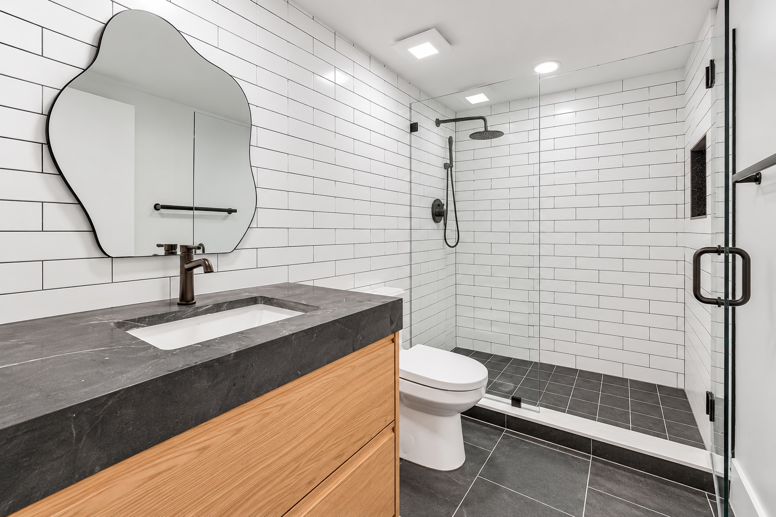 Building Photo - 6670 Villa Sonrisa Dr