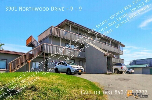Building Photo - 3901 Northwood Dr