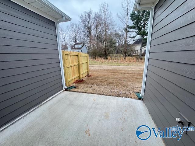 Building Photo - 132 Foster Wy Dr