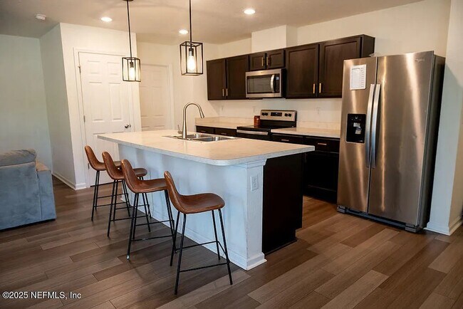 Building Photo - 1863 Maxine Br Wy