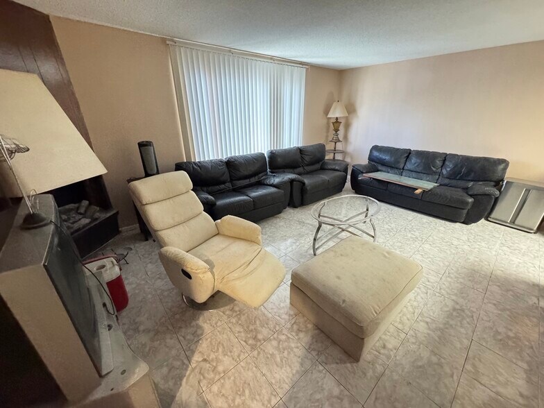 Building Photo - 1820 Speyer Ln