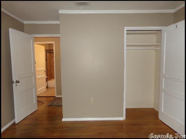 Building Photo - 6601 Kavanaugh Pl