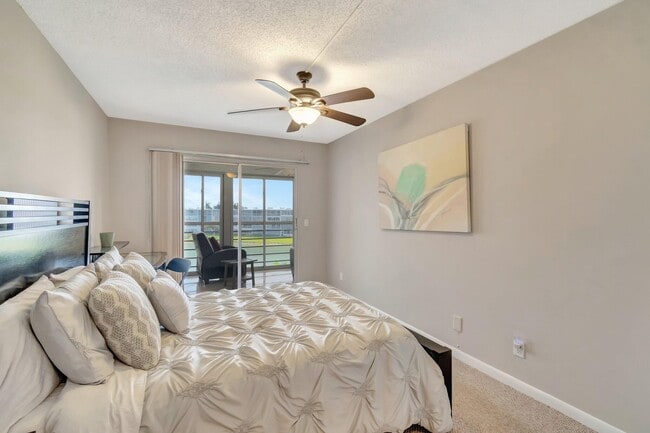 Building Photo - 4049 Wolverton C