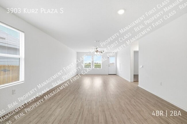 Building Photo - 3903 Kurz Plz S