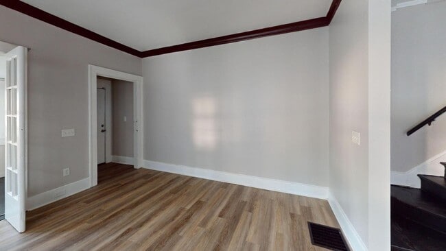 Building Photo - 116 Ridgeway Ave