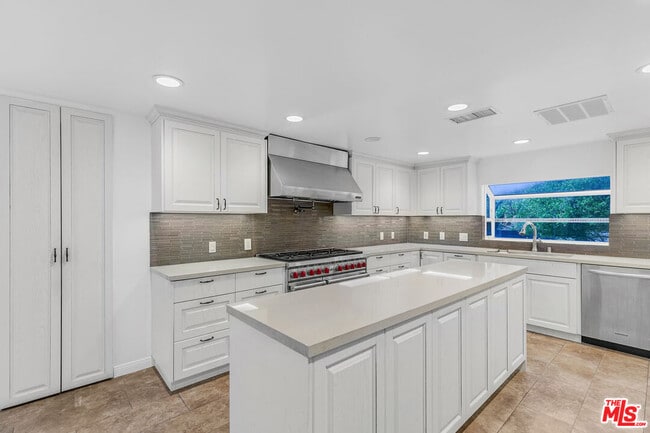 Building Photo - 19016 Wells Dr