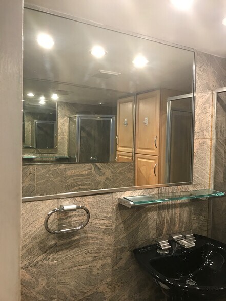 Building Photo - 1545 18th St NW