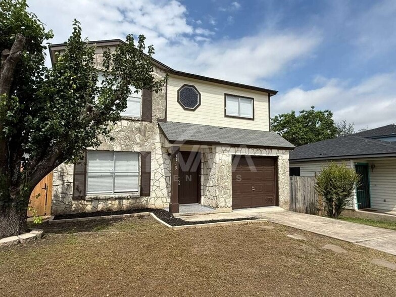 Building Photo - 3713 Candlebluff Dr