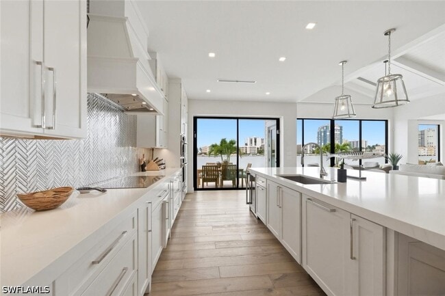 Building Photo - 200 Bahia Point