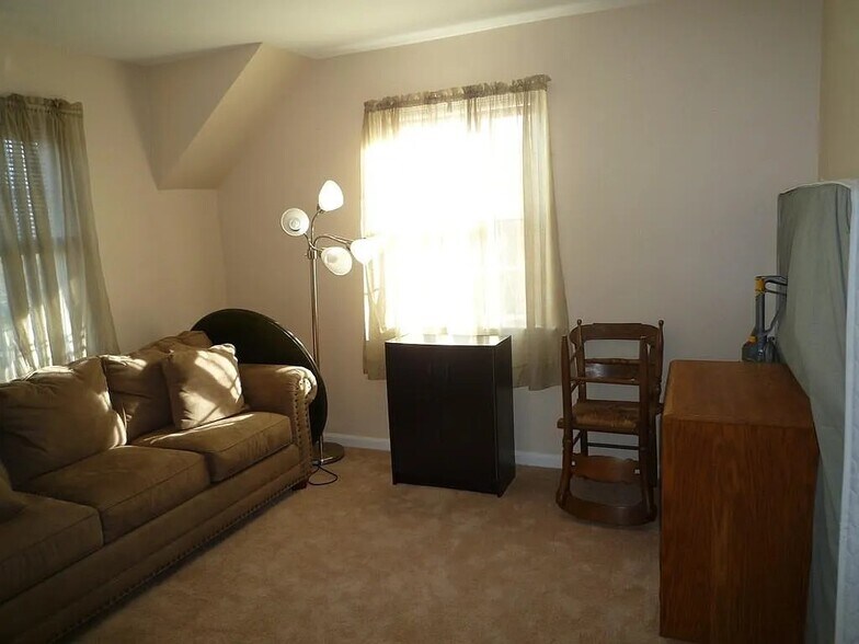 Office - 33 Water St