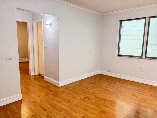 Building Photo - 7928 Harding Ave