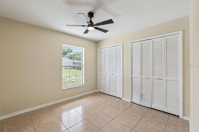 Building Photo - 4136 Tall Tree Dr