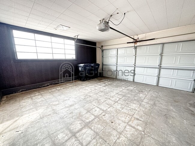 Building Photo - 2017 N Keeton Ave