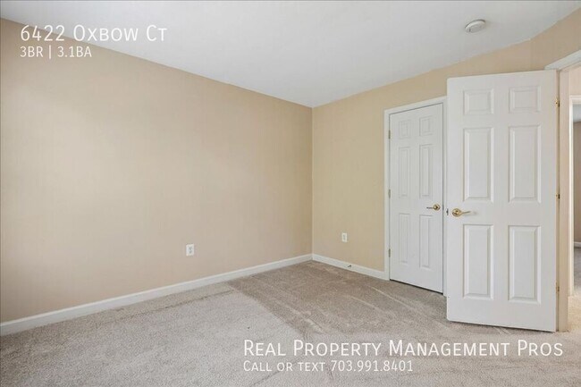 Building Photo - 6422 Oxbow Ct