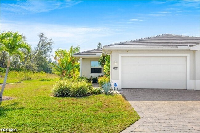 Building Photo - 13491 Causeway Palms Cove