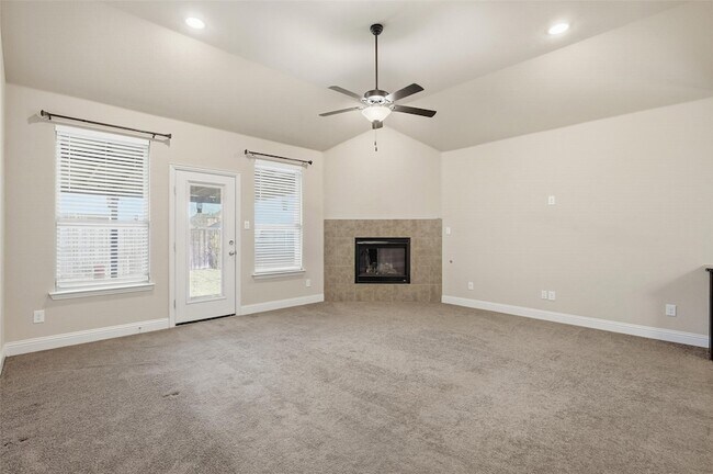 Building Photo - 5460 Blue Quail Dr