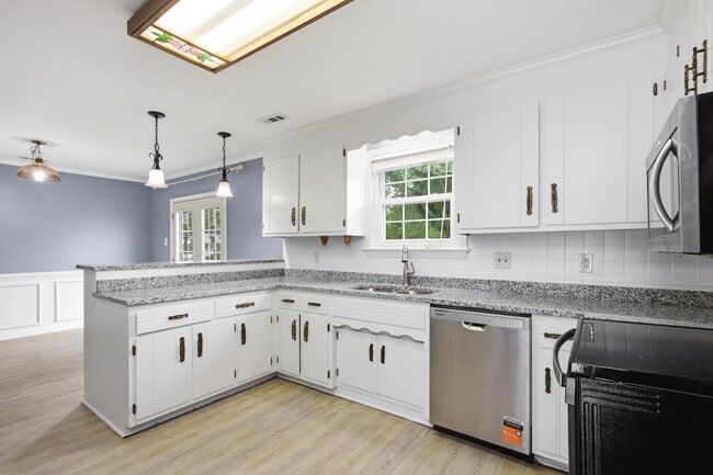 Building Photo - 2510 Bicors Dr