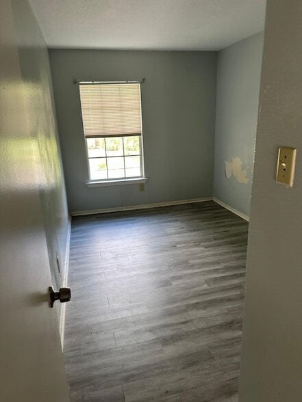 Building Photo - 16523 Lonesome Quail Dr