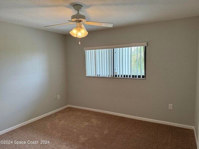 Building Photo - 6850 US-1