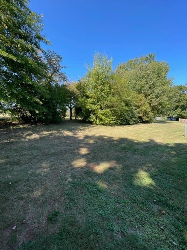 Building Photo - 942 Margaret Dr