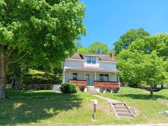 Building Photo - 230 Terrace Ave