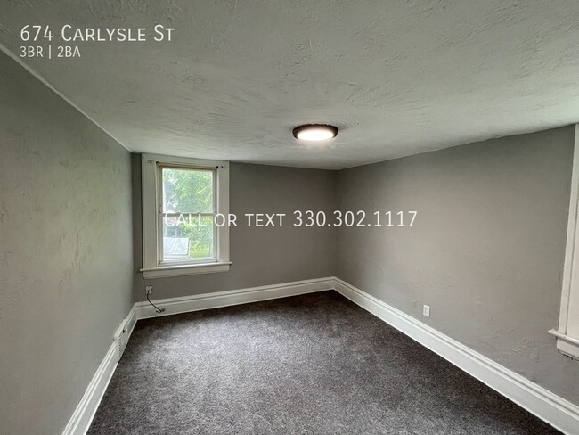 Building Photo - Three bedroom duplex - completely renovate...