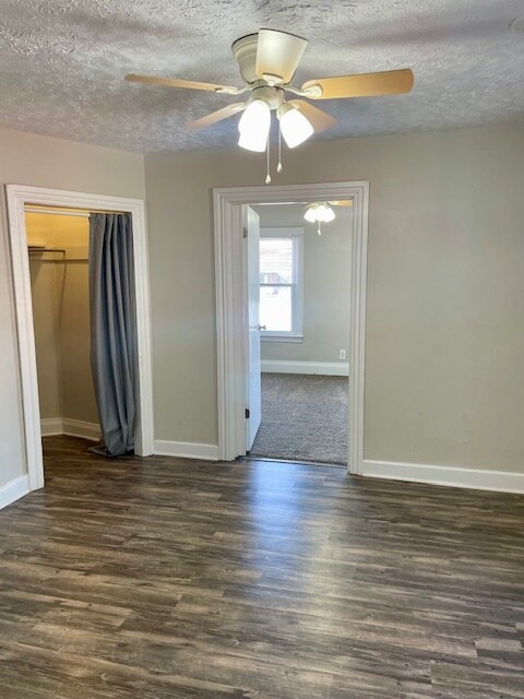 Office/Additional space for 2nd bedroom - 406 Main St