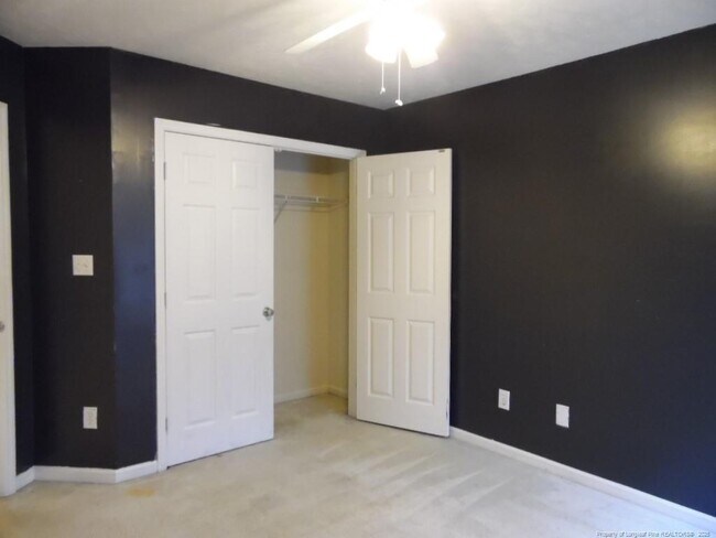 Building Photo - 113 Blue Water Dr