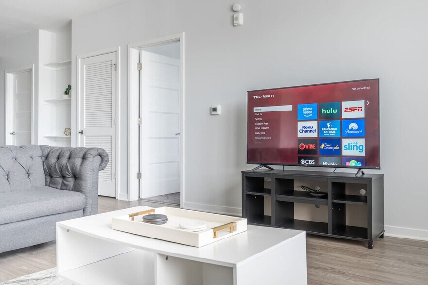 Building Photo - 11150 Lantern Rd