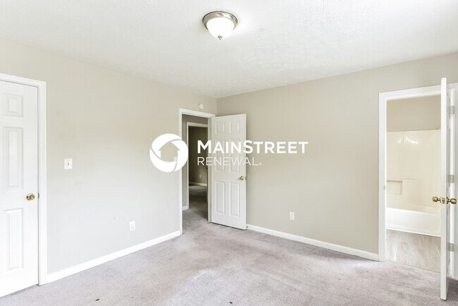 Building Photo - 3 Bedroom Pet-Friendly Home in Lithonia, GA with Main Street Renewal