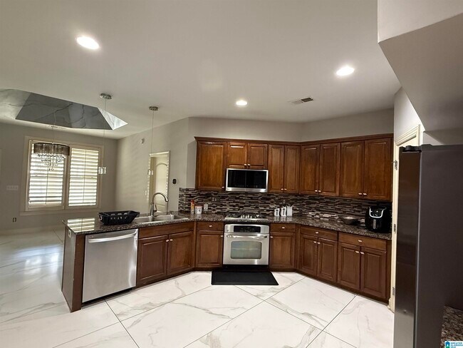 Building Photo - 2304 Arbor Glen