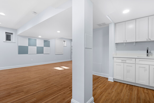 Building Photo - 1407 Leegate Rd NW