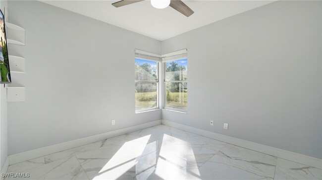 Building Photo - 3590 10th Ave NE