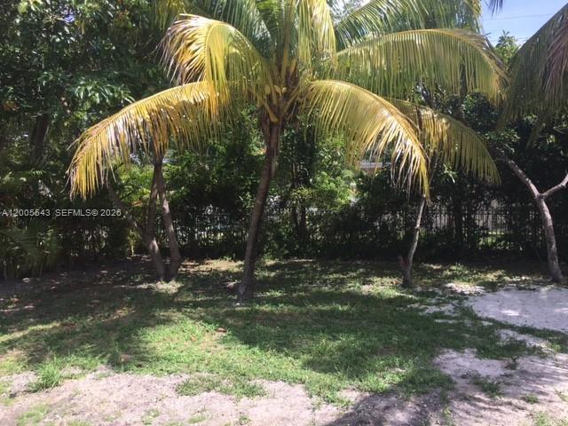 Building Photo - 805 NE 138th St